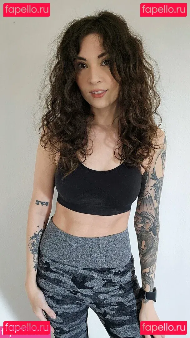 MelonieMac Onlyfans Photo Gallery 