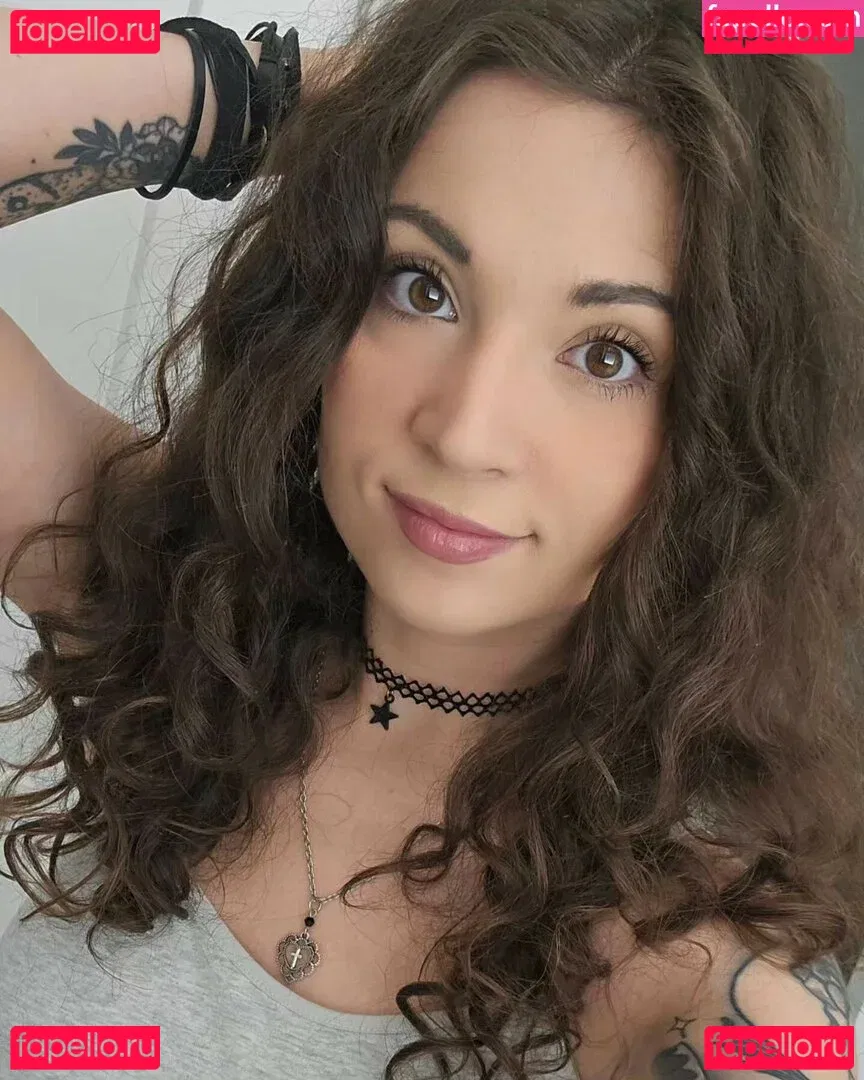 MelonieMac Onlyfans Photo Gallery 