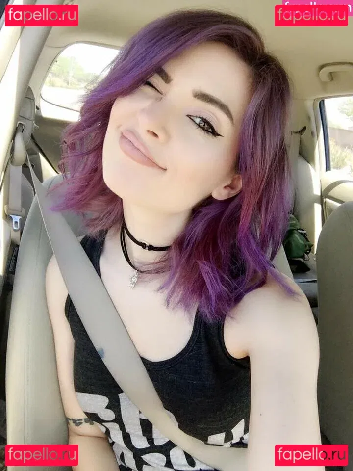 MelonieMac Onlyfans Photo Gallery 