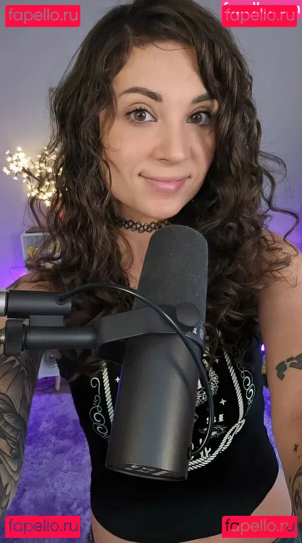 MelonieMac Onlyfans Photo Gallery 