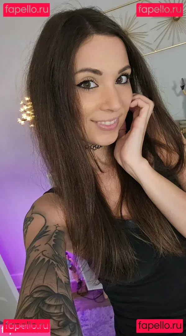 MelonieMac Onlyfans Photo Gallery 