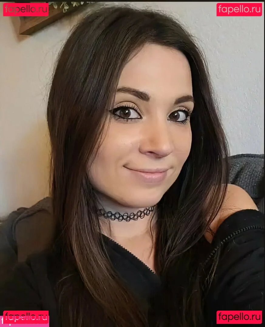 MelonieMac Onlyfans Photo Gallery 