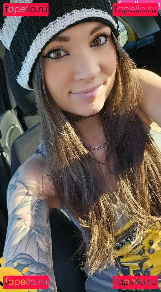 MelonieMac Onlyfans Photo Gallery 