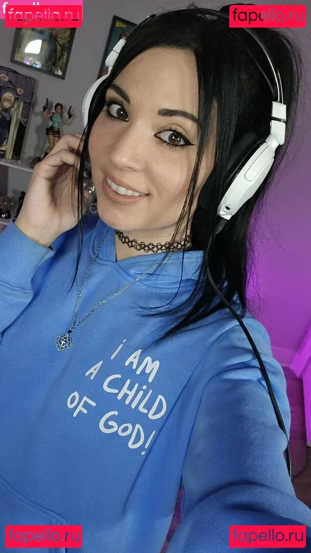 MelonieMac Onlyfans Photo Gallery 