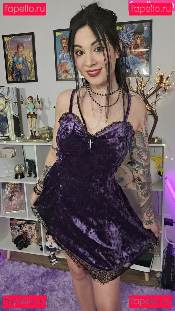 MelonieMac Onlyfans Photo Gallery 