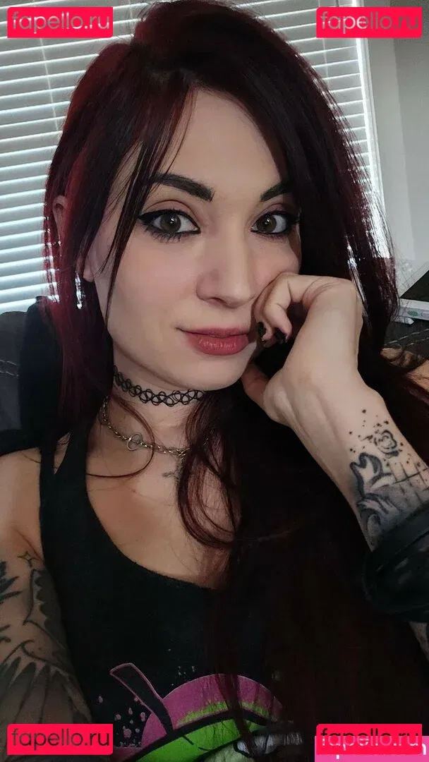 MelonieMac Onlyfans Photo Gallery 