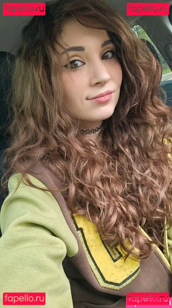 MelonieMac Onlyfans Photo Gallery 