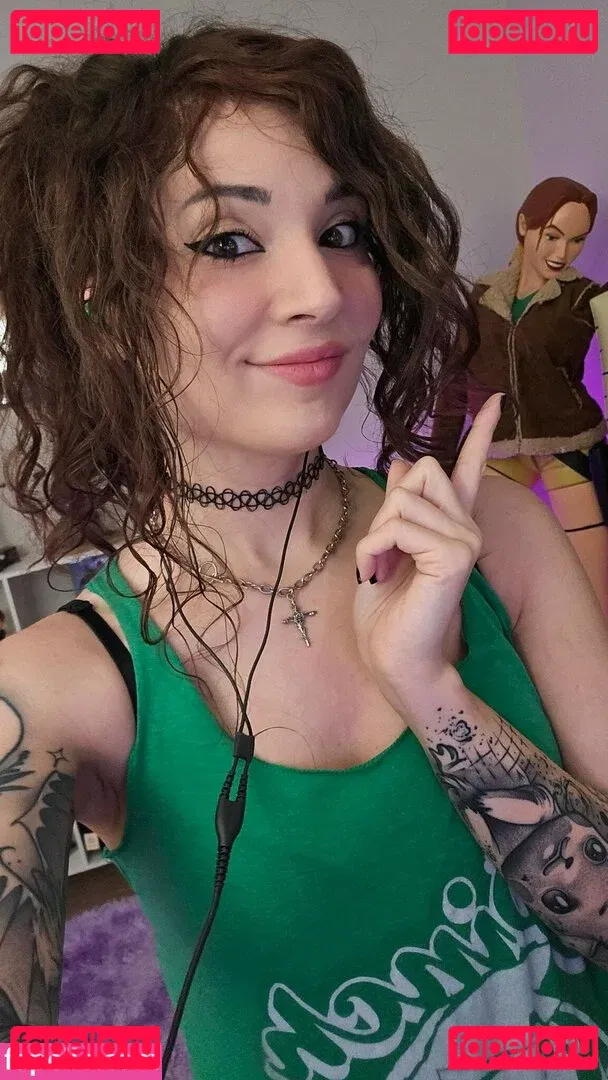 MelonieMac Onlyfans Photo Gallery 