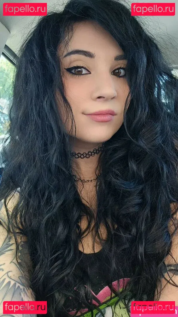 MelonieMac Onlyfans Photo Gallery 