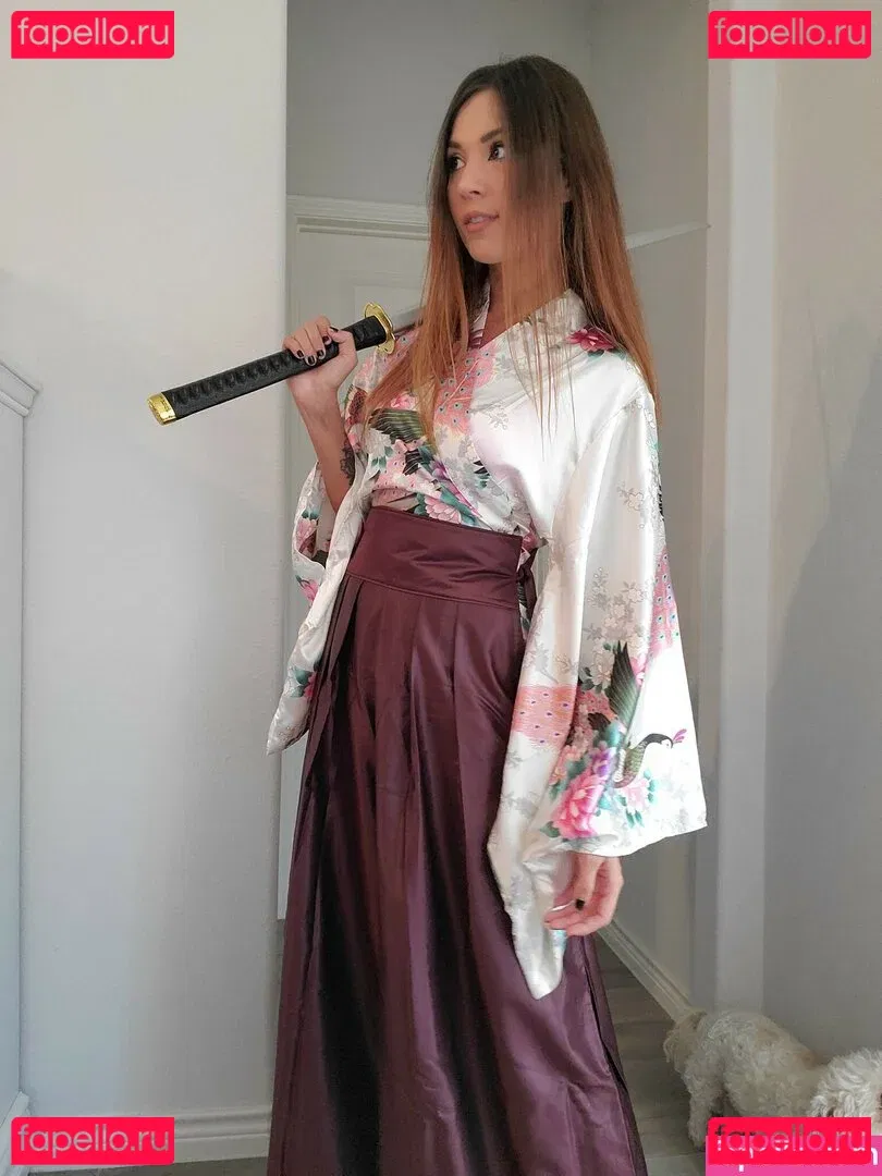 MelonieMac Onlyfans Photo Gallery 