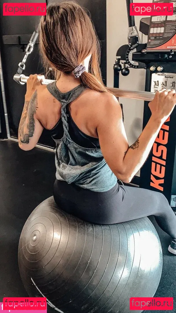 MelonieMac Onlyfans Photo Gallery 