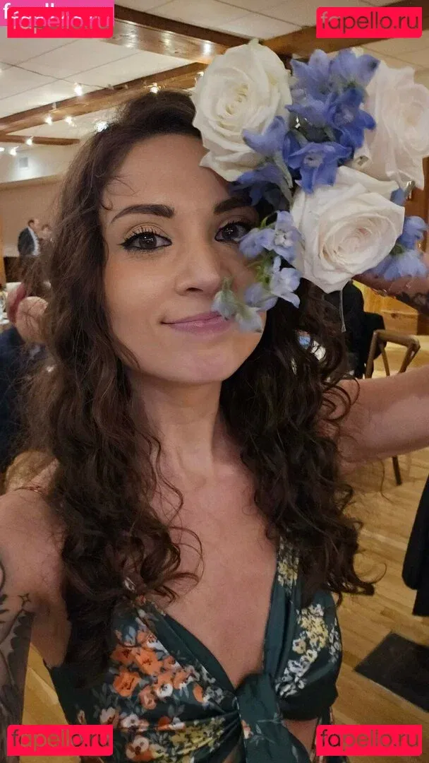 MelonieMac Onlyfans Photo Gallery 