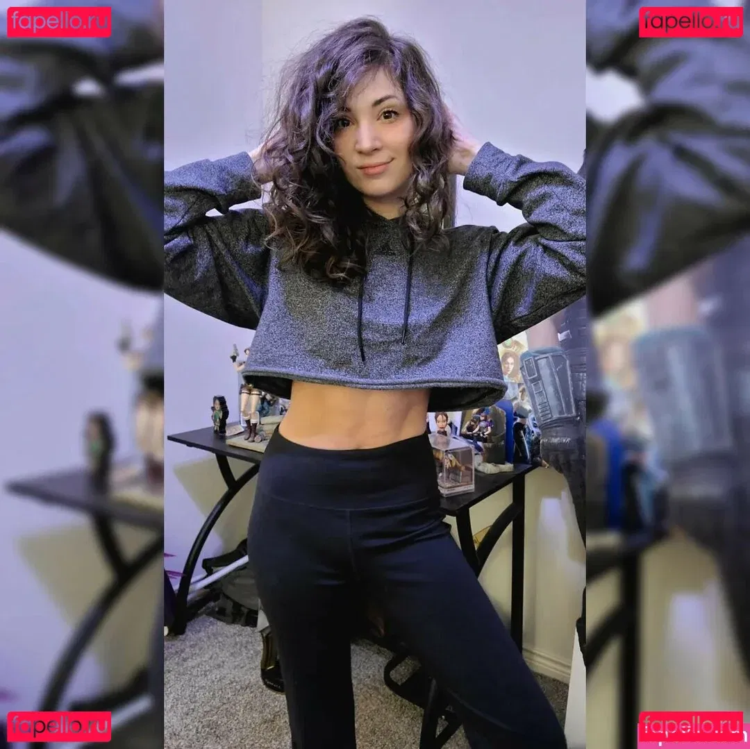 MelonieMac Onlyfans Photo Gallery 