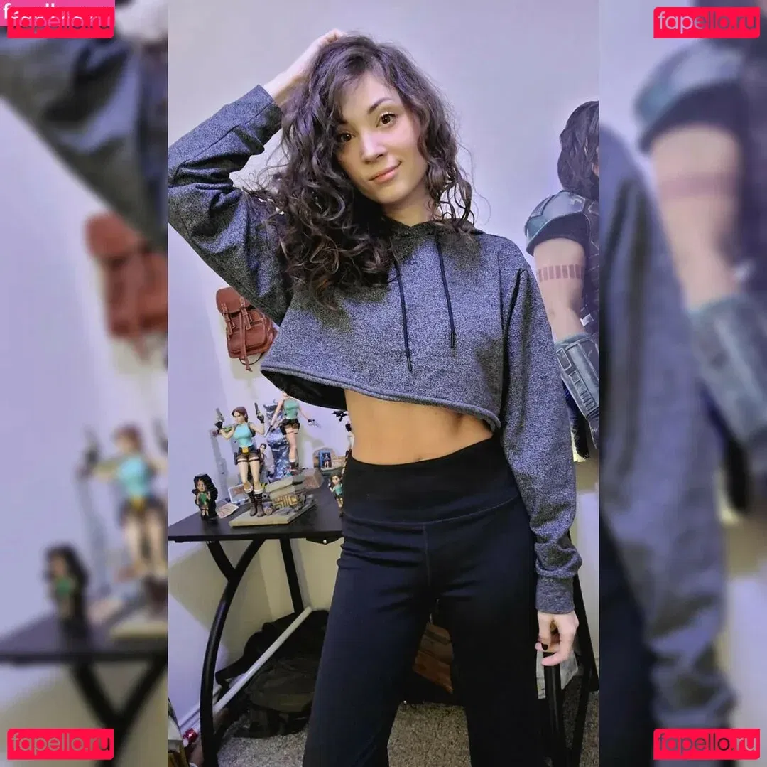 MelonieMac Onlyfans Photo Gallery 