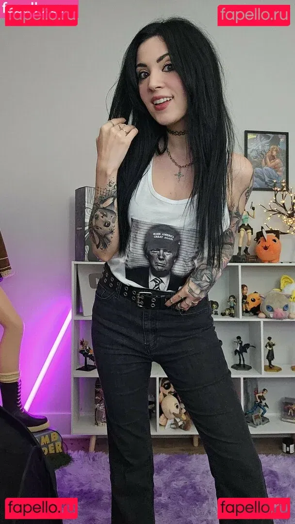 MelonieMac Onlyfans Photo Gallery 