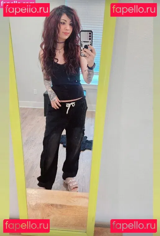 MelonieMac Onlyfans Photo Gallery 