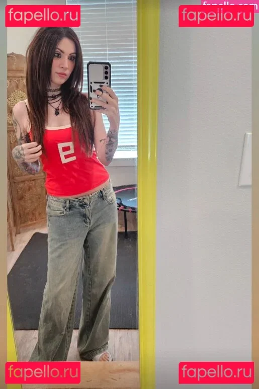 MelonieMac Onlyfans Photo Gallery 