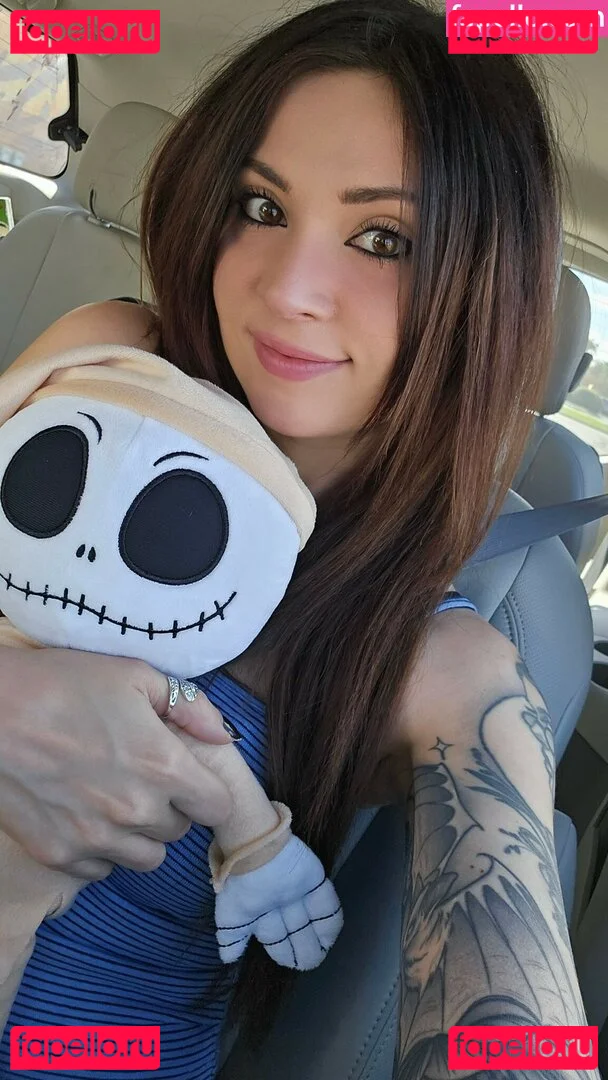 MelonieMac Onlyfans Photo Gallery 