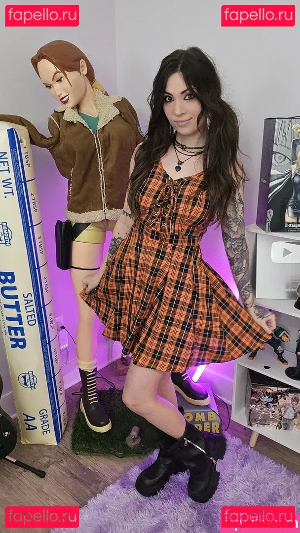 MelonieMac Onlyfans Photo Gallery 