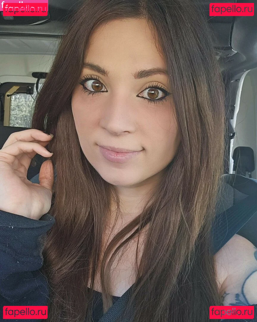 MelonieMac Onlyfans Photo Gallery 