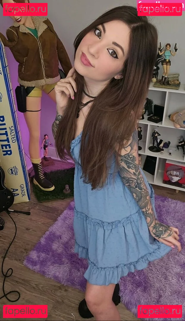 MelonieMac Onlyfans Photo Gallery 