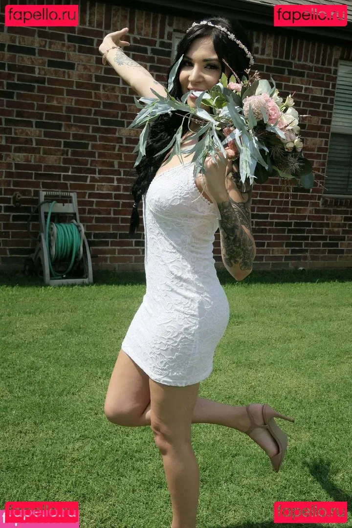 MelonieMac Onlyfans Photo Gallery 