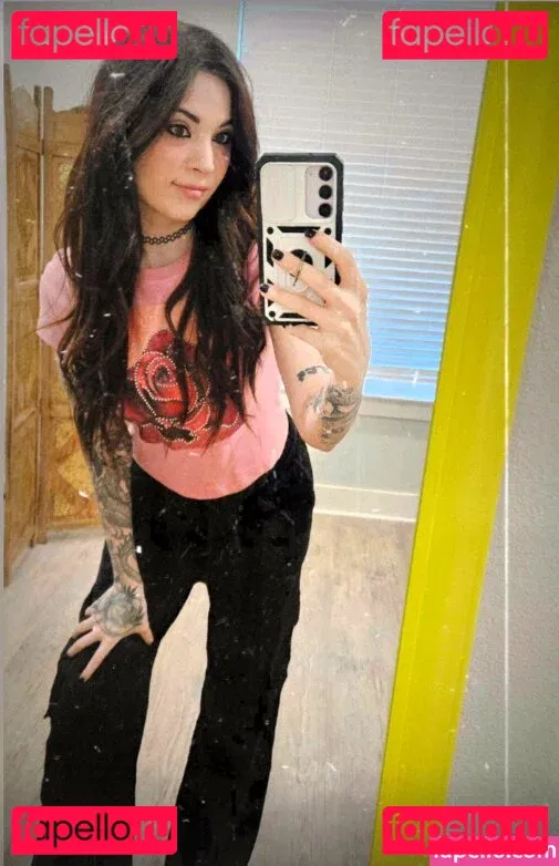 MelonieMac Onlyfans Photo Gallery 