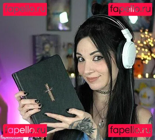 MelonieMac Onlyfans Photo Gallery 