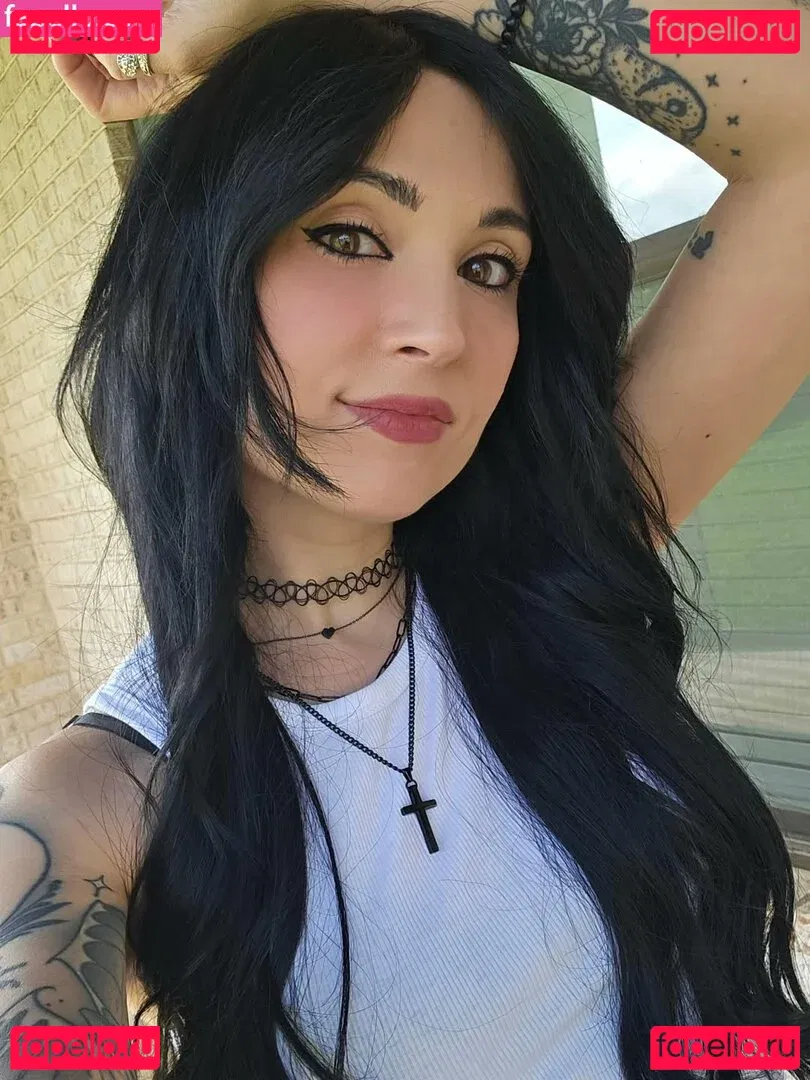 MelonieMac Onlyfans Photo Gallery 