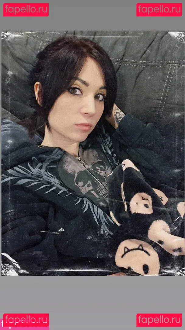 MelonieMac Onlyfans Photo Gallery 