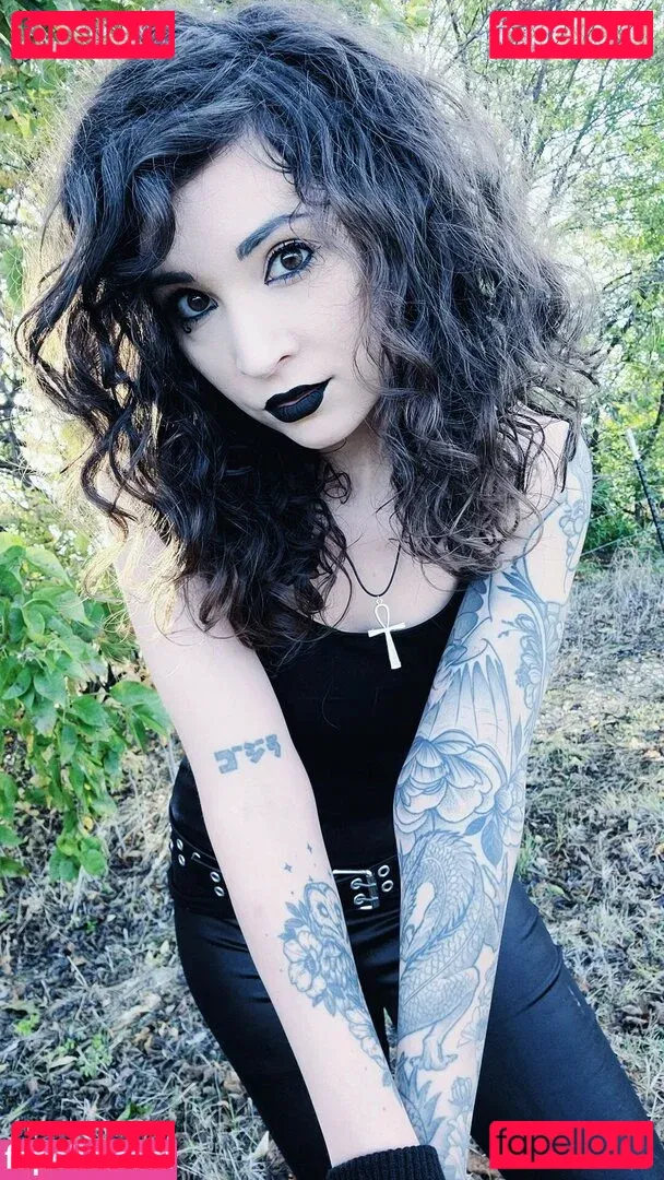 MelonieMac Onlyfans Photo Gallery 