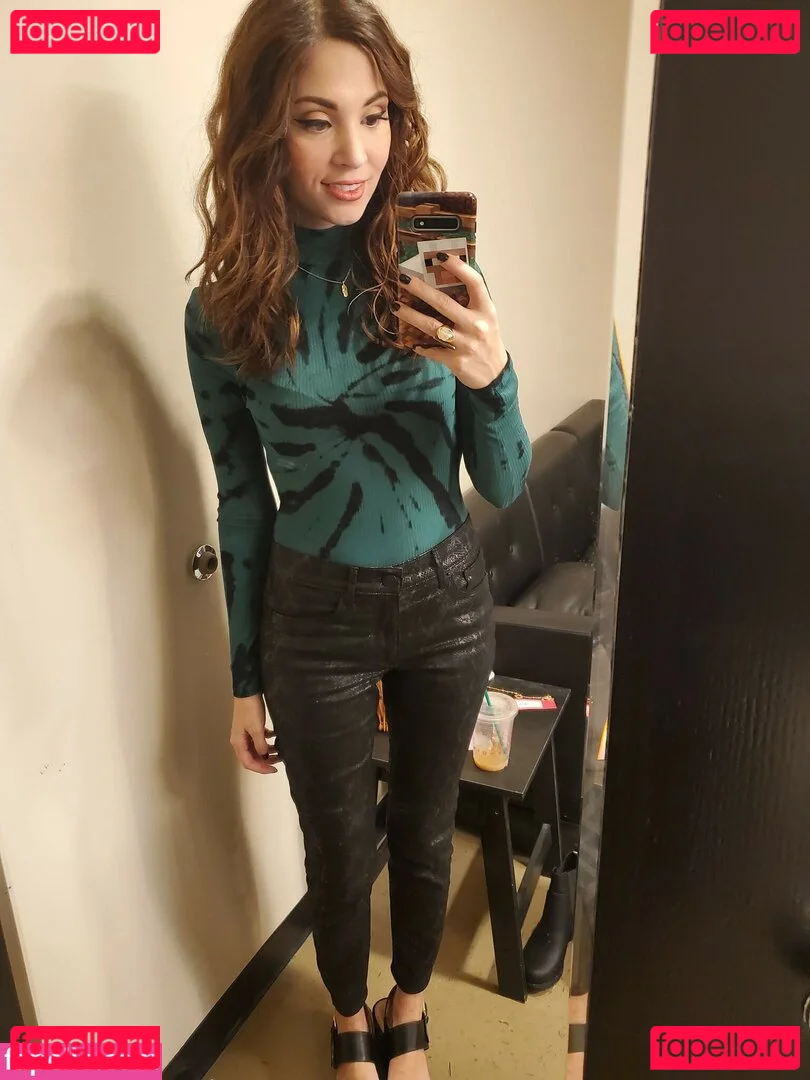 MelonieMac Onlyfans Photo Gallery 