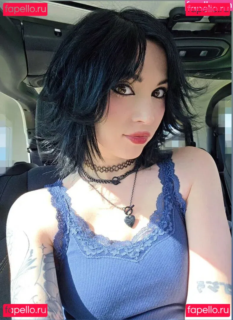 MelonieMac Onlyfans Photo Gallery 