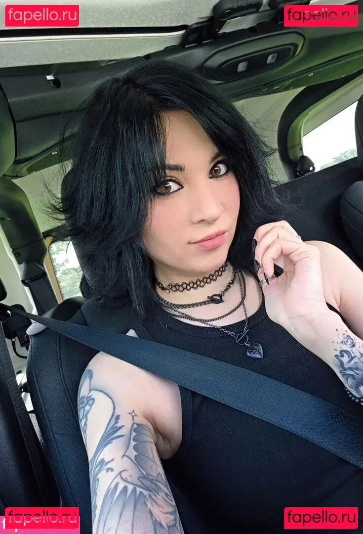 MelonieMac Onlyfans Photo Gallery 