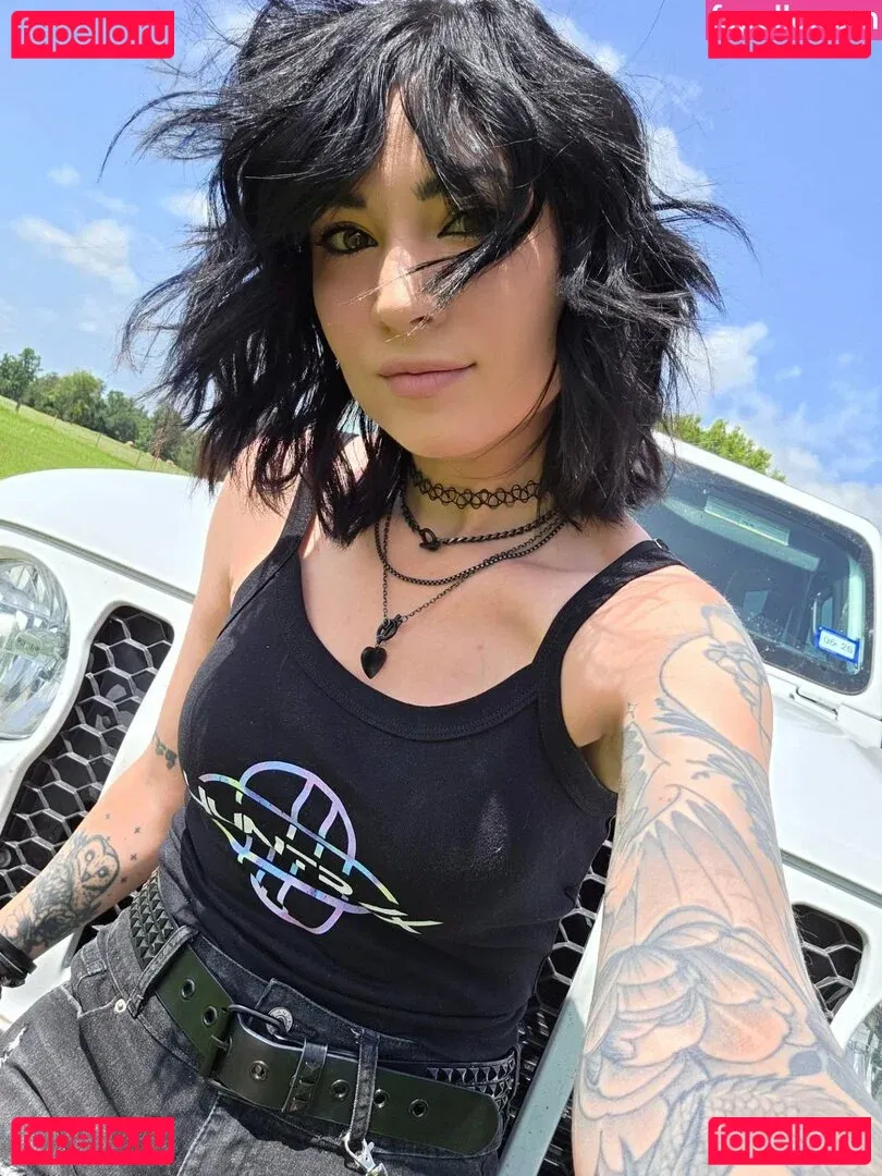 MelonieMac Onlyfans Photo Gallery 