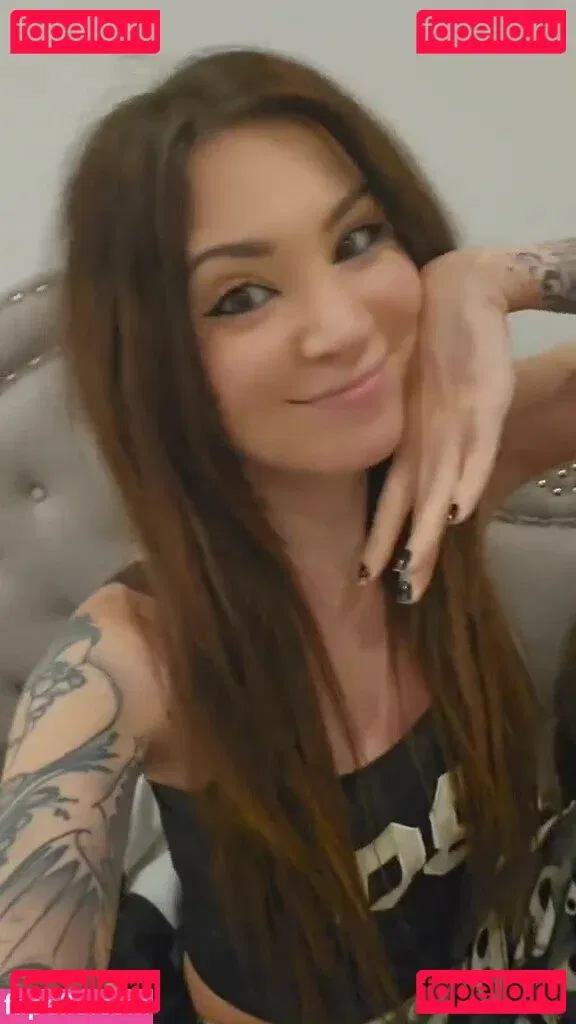 MelonieMac Onlyfans Photo Gallery 