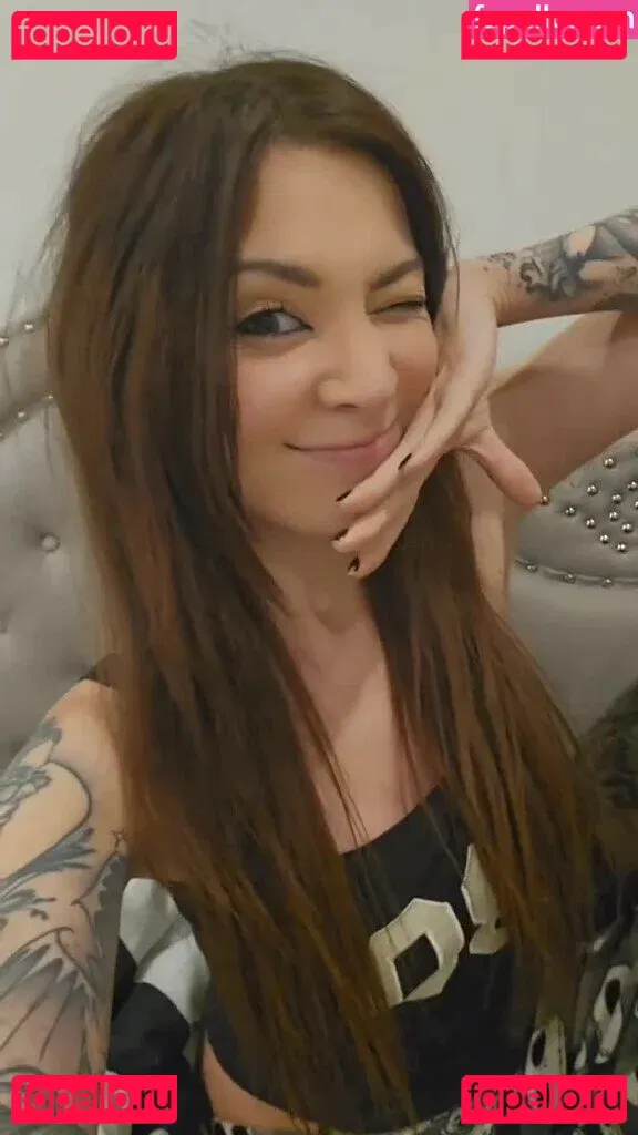 MelonieMac Onlyfans Photo Gallery 