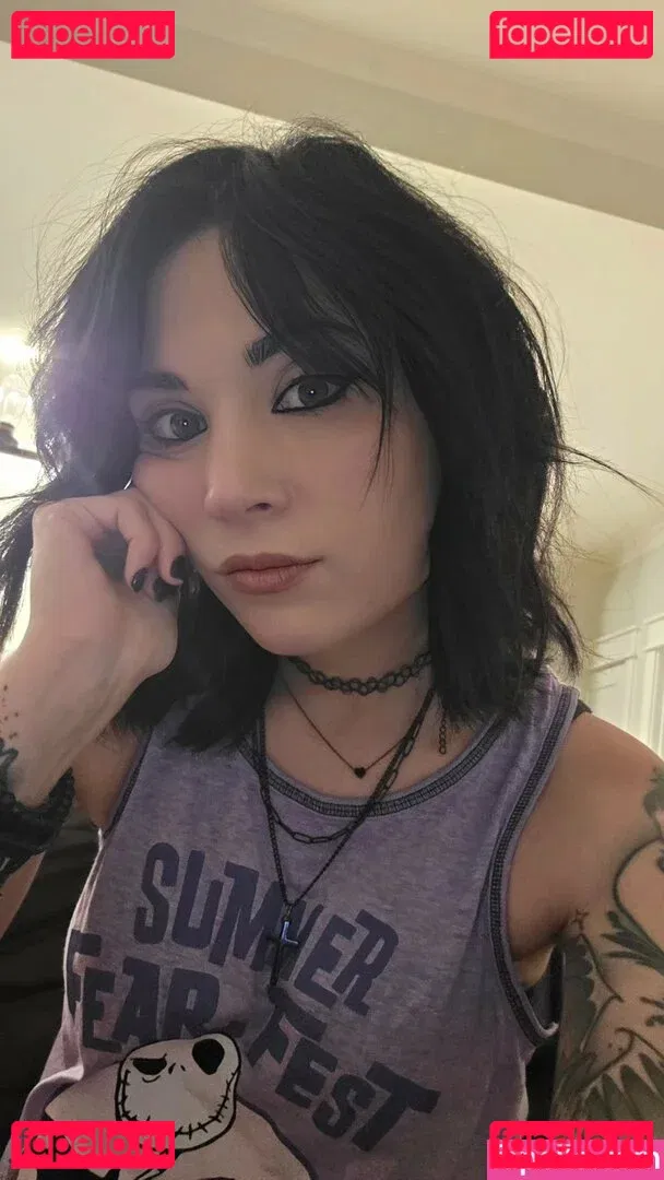 MelonieMac Onlyfans Photo Gallery 