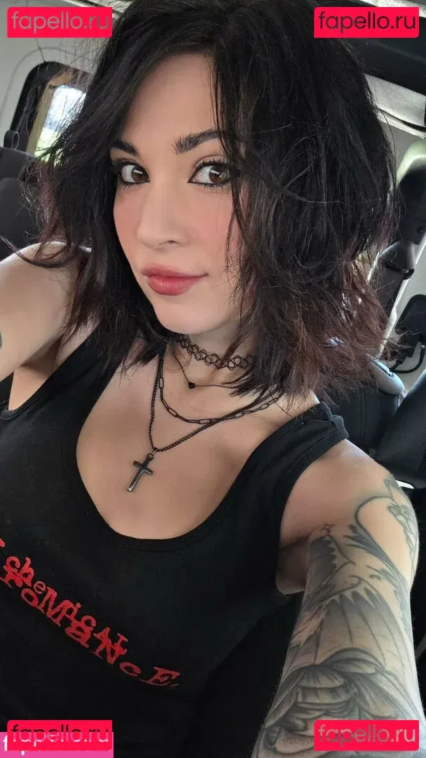 MelonieMac Onlyfans Photo Gallery 