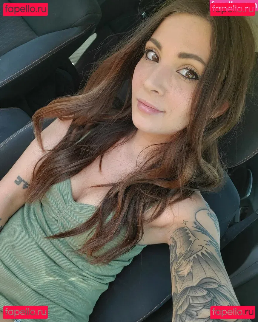 MelonieMac Onlyfans Photo Gallery 