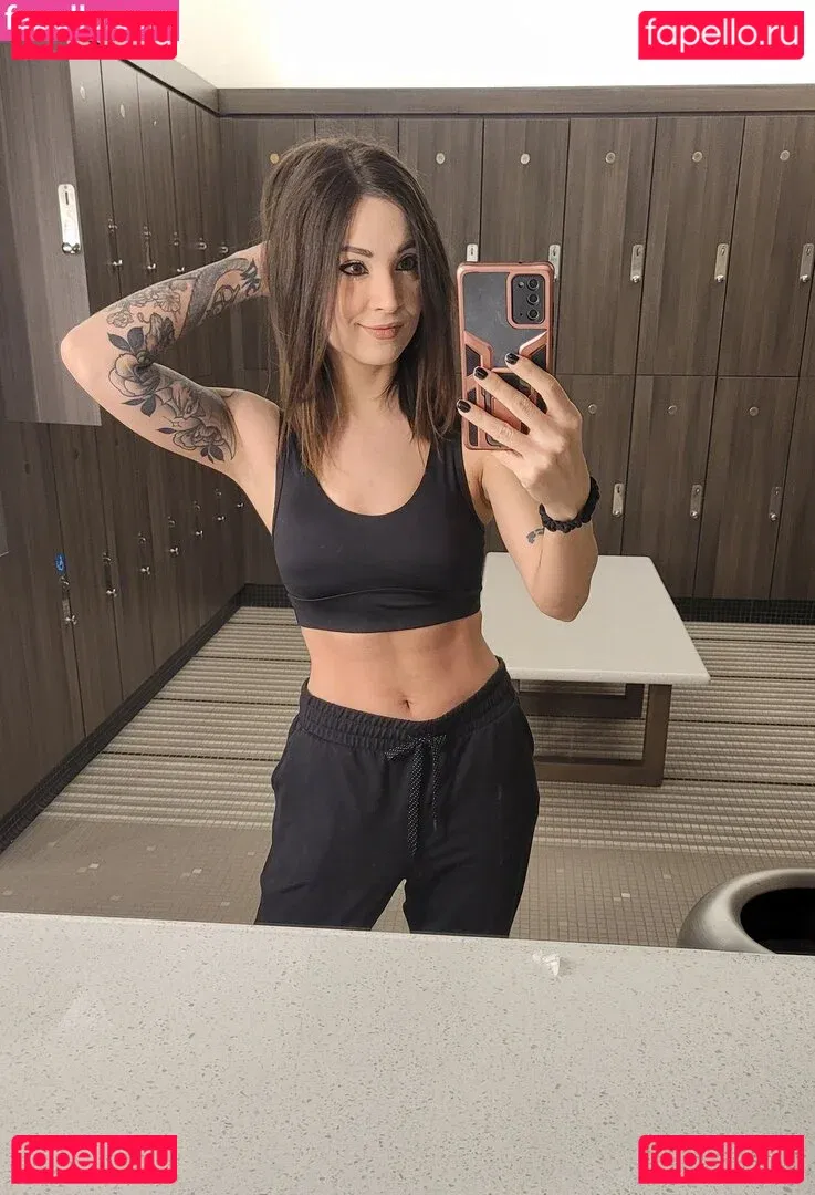 MelonieMac Onlyfans Photo Gallery 