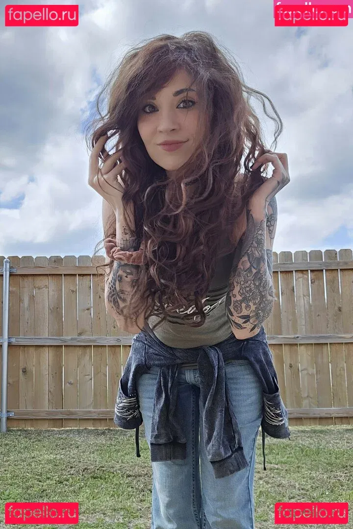 MelonieMac Onlyfans Photo Gallery 