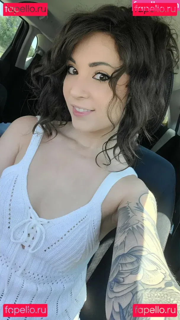 MelonieMac Onlyfans Photo Gallery 