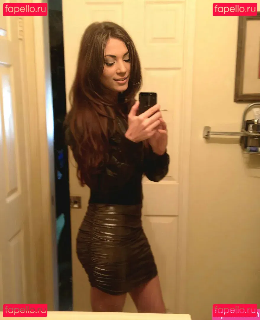 MelonieMac Onlyfans Photo Gallery 