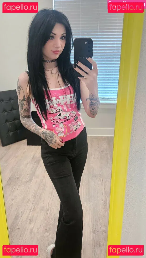 MelonieMac Onlyfans Photo Gallery 