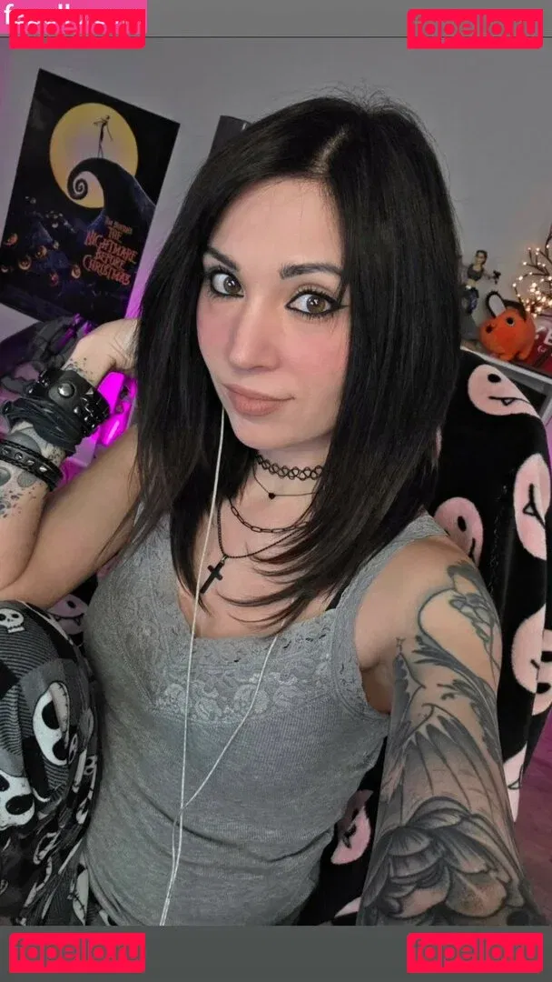 MelonieMac Onlyfans Photo Gallery 