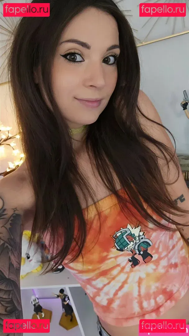 MelonieMac Onlyfans Photo Gallery 