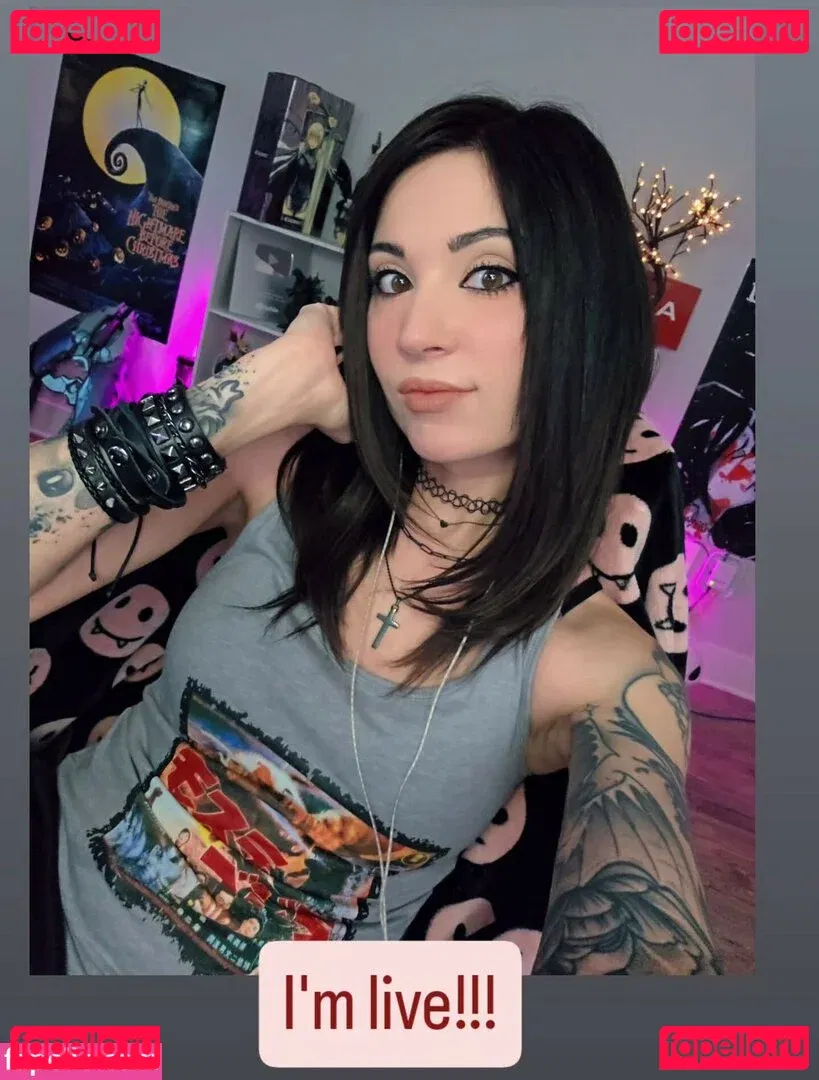 MelonieMac Onlyfans Photo Gallery 