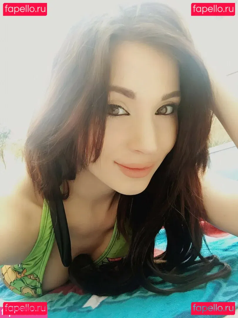 MelonieMac Onlyfans Photo Gallery 