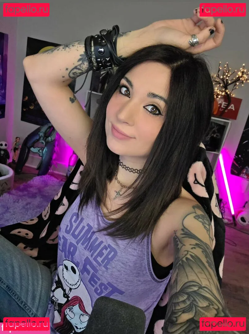 MelonieMac Onlyfans Photo Gallery 